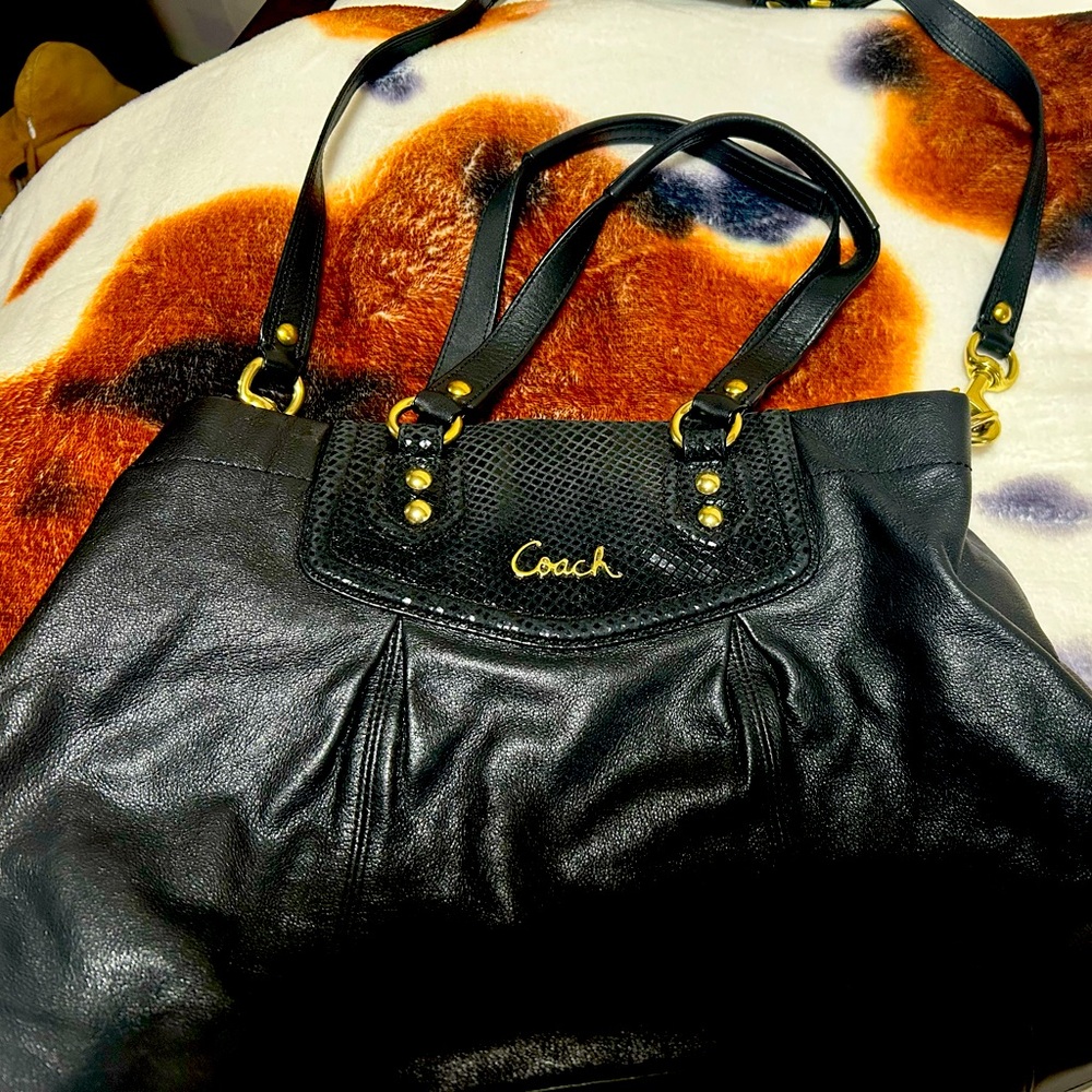 Coach Purse Black Leather